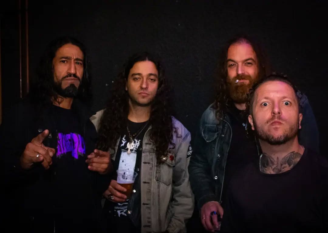 Show de estreia da banda Junkie Dust em Ponta Grossa na Live TV apresentado pela maravilhosa JessicaColotista